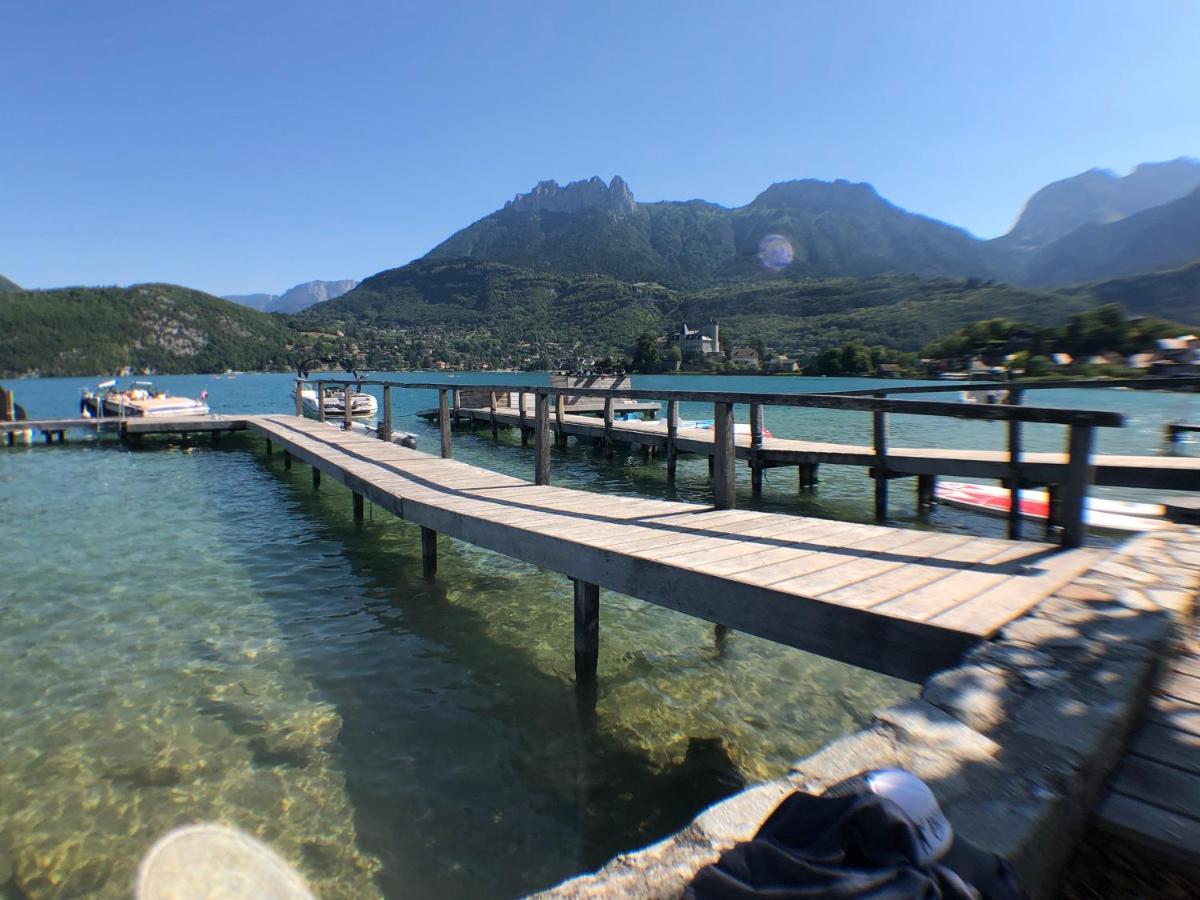 Appartamento Studio les Pieds dans L'eau Duingt Esterno foto